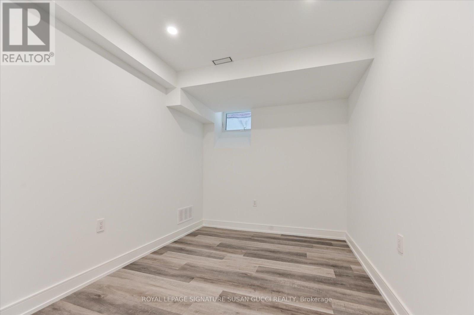 19 Devon Road, Toronto, Ontario  M4E 2J7 - Photo 40 - E12196832