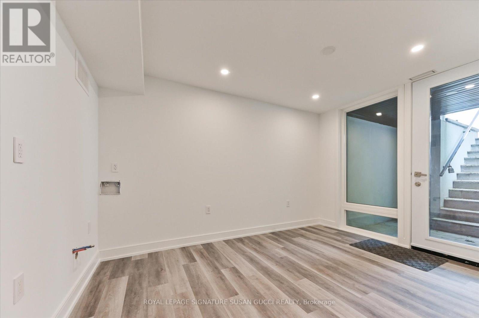 19 Devon Road, Toronto, Ontario  M4E 2J7 - Photo 42 - E12196832