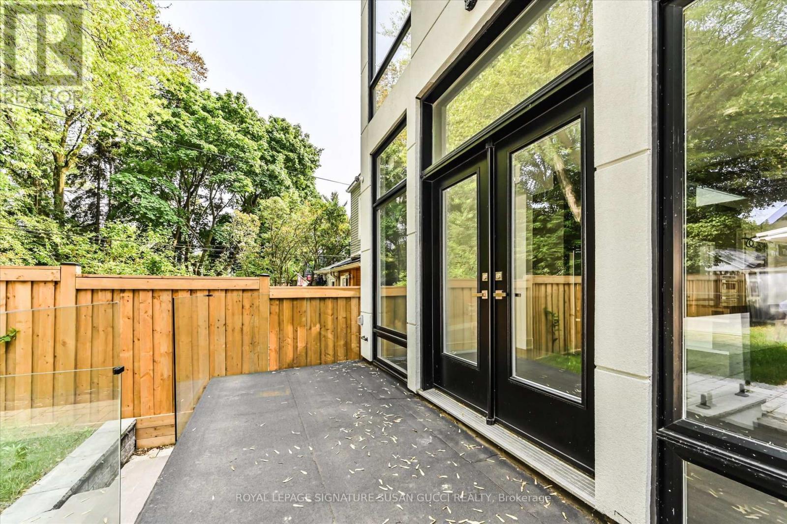 19 Devon Road, Toronto, Ontario  M4E 2J7 - Photo 46 - E12196832