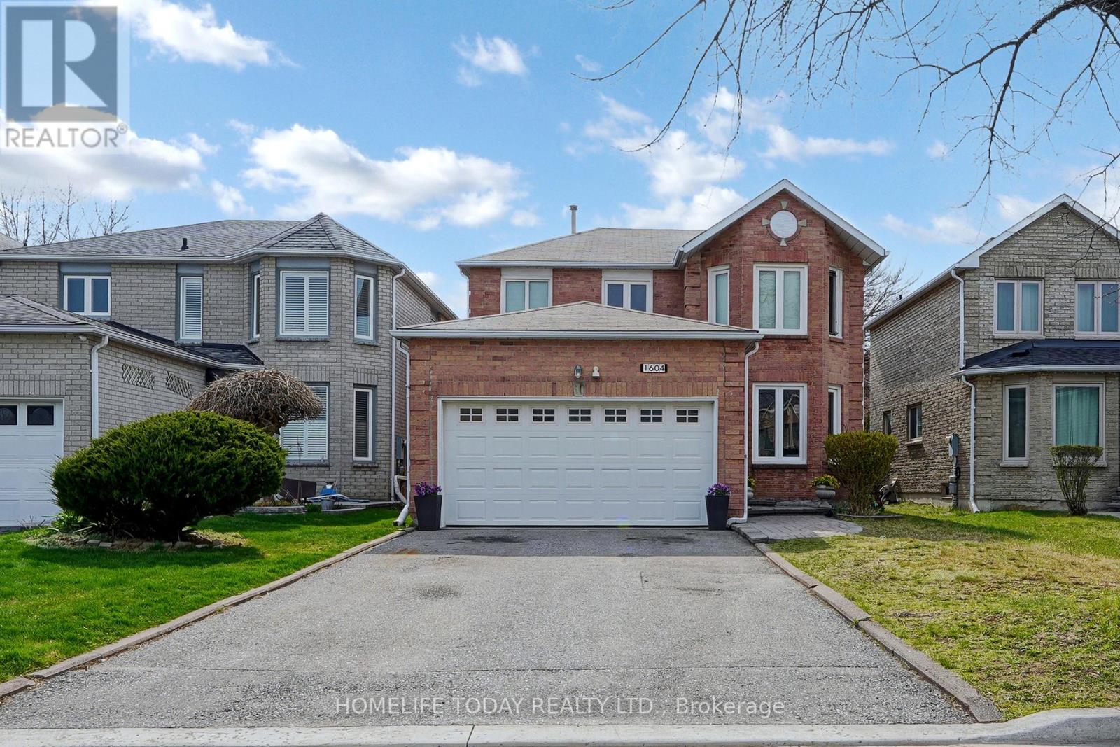 1604 Deerbrook Drive, Pickering, Ontario  L1V 5B7 - Photo 1 - E12196834