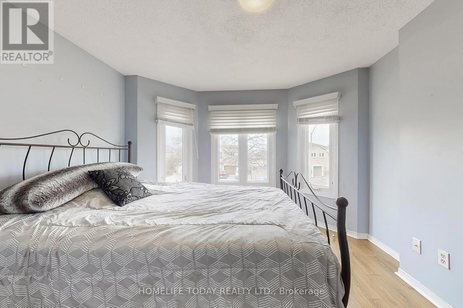 1604 Deerbrook Drive, Pickering, Ontario  L1V 5B7 - Photo 18 - E12196834