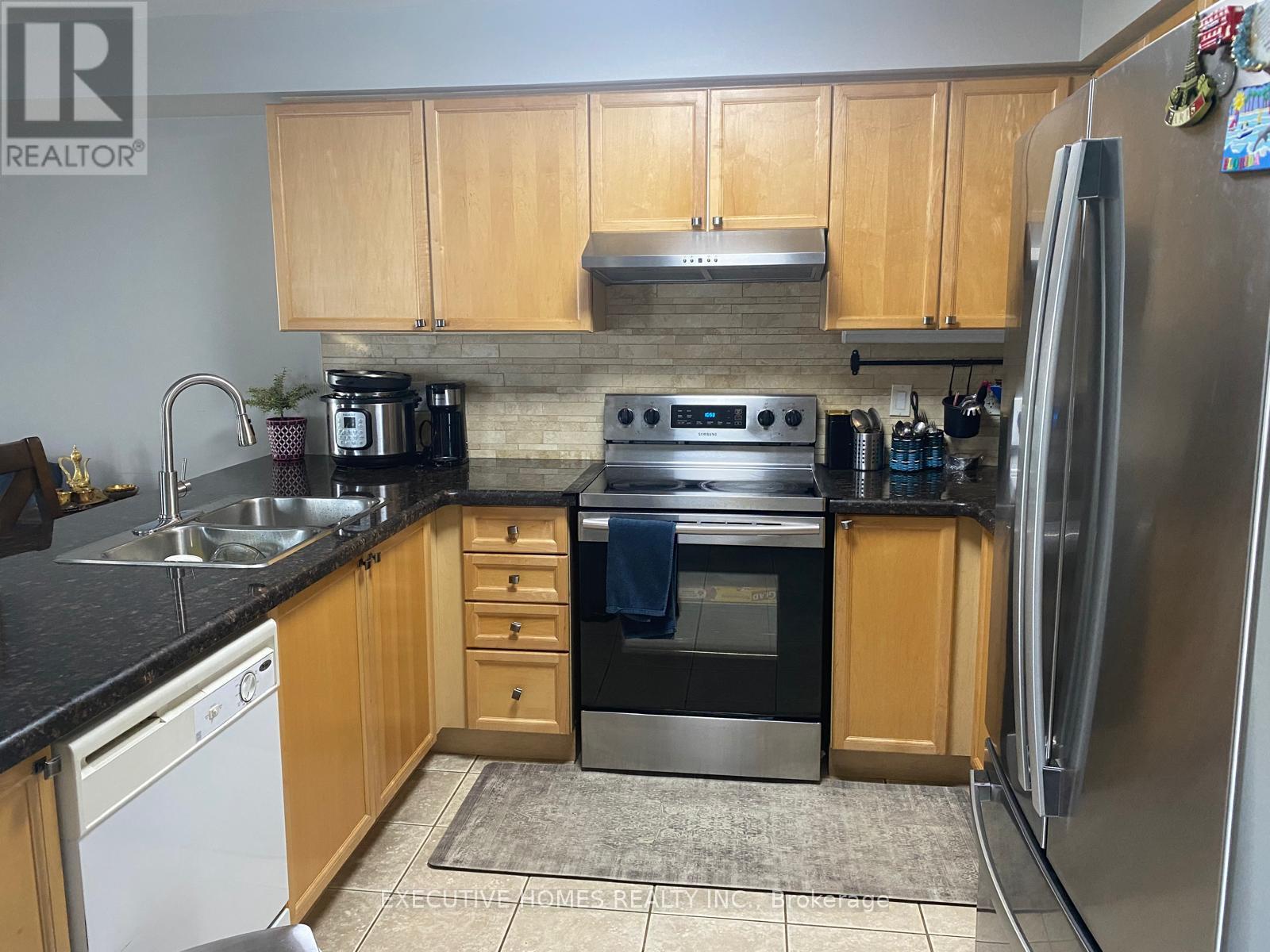30 IPSWICH PLACE, whitby (brooklin), Ontario