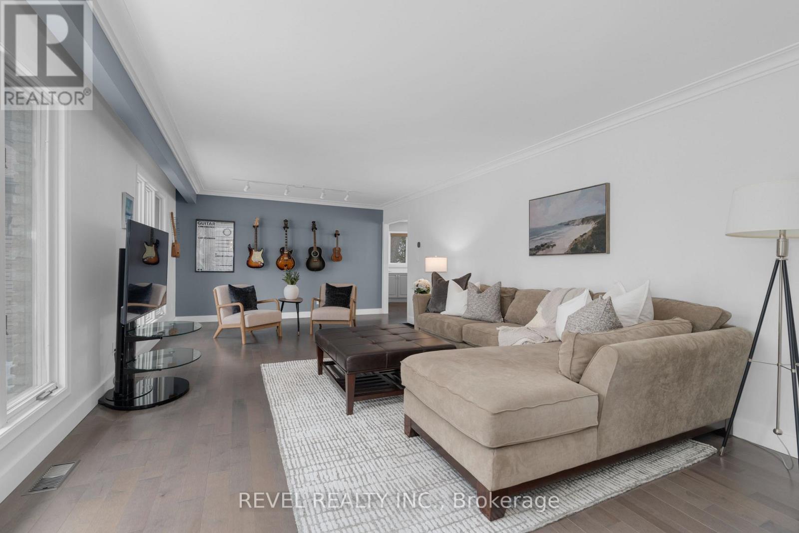 416 Bay Street, Orillia, Ontario  L3V 3X4 - Photo 8 - S12033812