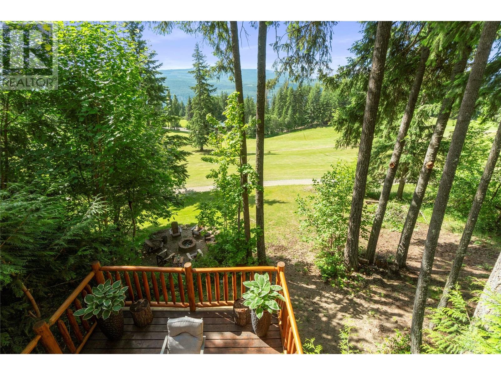 7792 Columbia Drive, Anglemont, British Columbia  V0E 1M8 - Photo 24 - 10350863