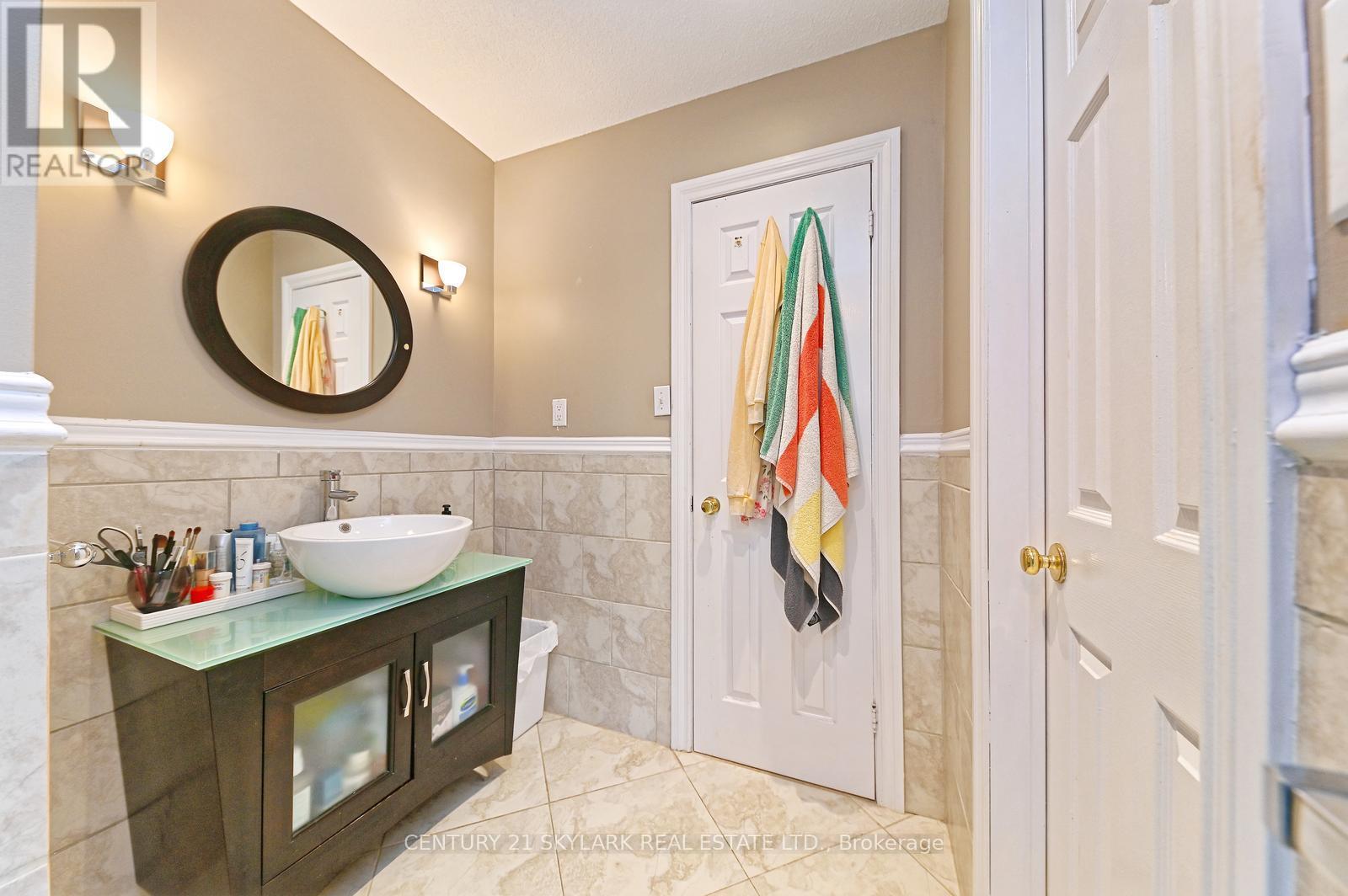 33 Hathaway Court, Caledon, Ontario  L7E 5W2 - Photo 21 - W12196833