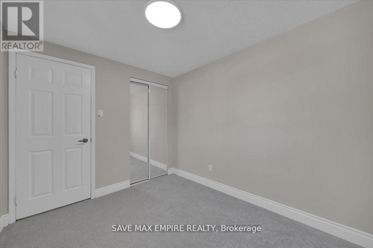 18 Hasting Square, Brampton, Ontario  L6S 2N8 - Photo 25 - W12196837
