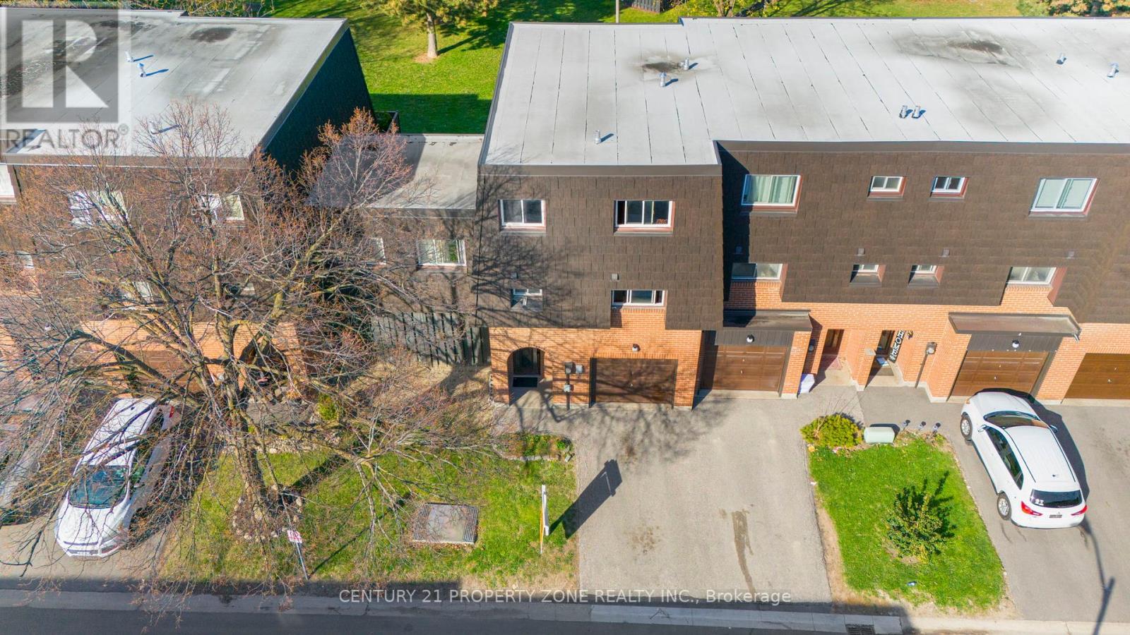 55 Darras Court, Brampton, Ontario  L6T 1W7 - Photo 29 - W12196879