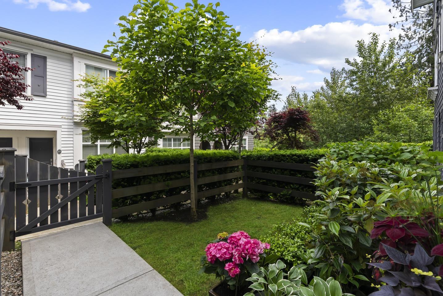 98 8130 136a Street, Surrey, British Columbia  V3W 1H9 - Photo 2 - R3011404