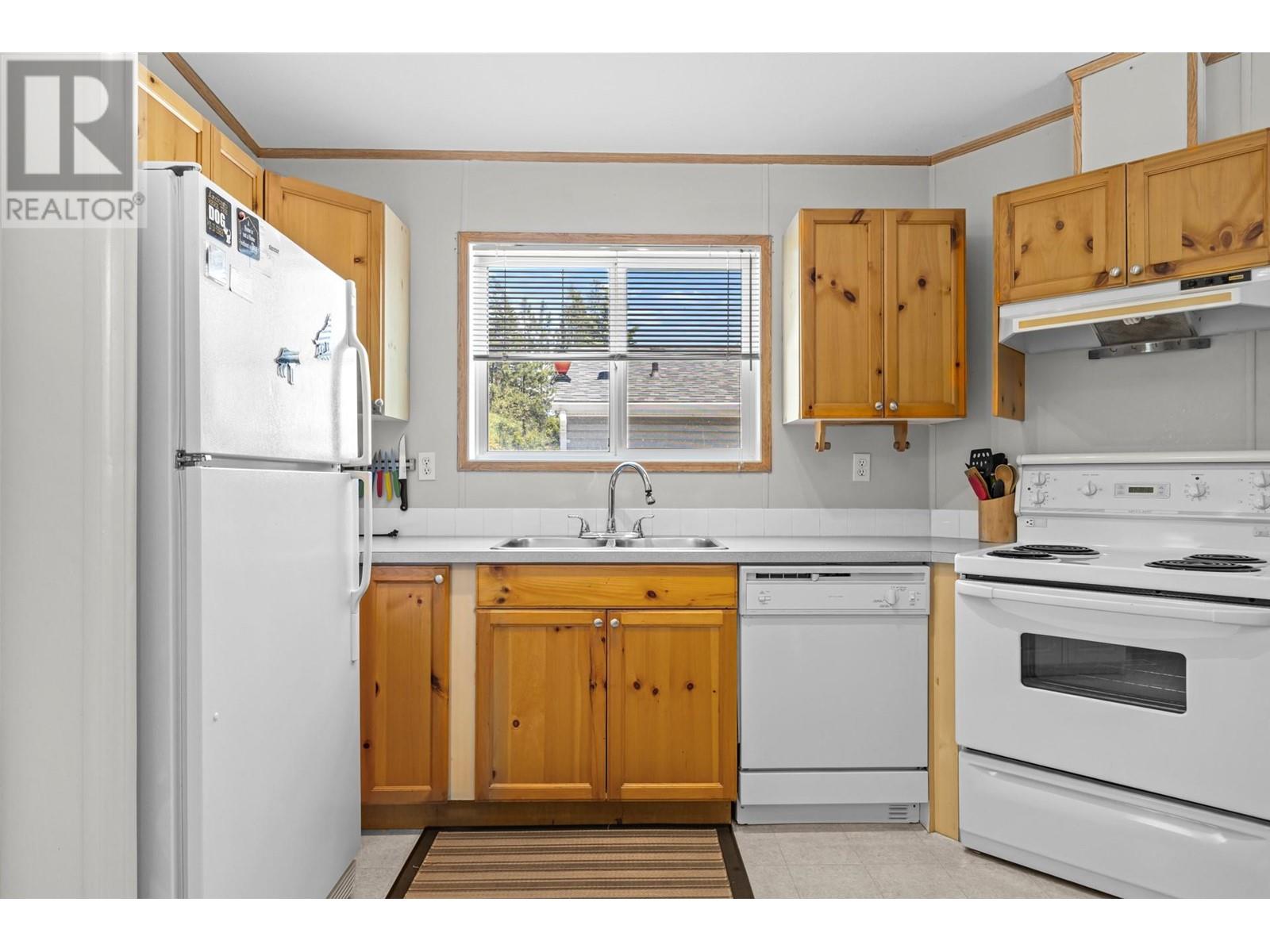Property at 1525 Westside Road Unit# 5 image 5