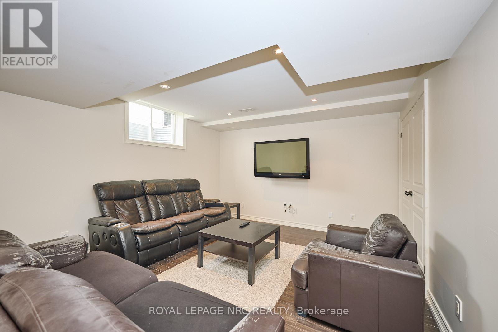 143 Tuliptree Road, Thorold, Ontario  L2V 0A5 - Photo 33 - X12196924