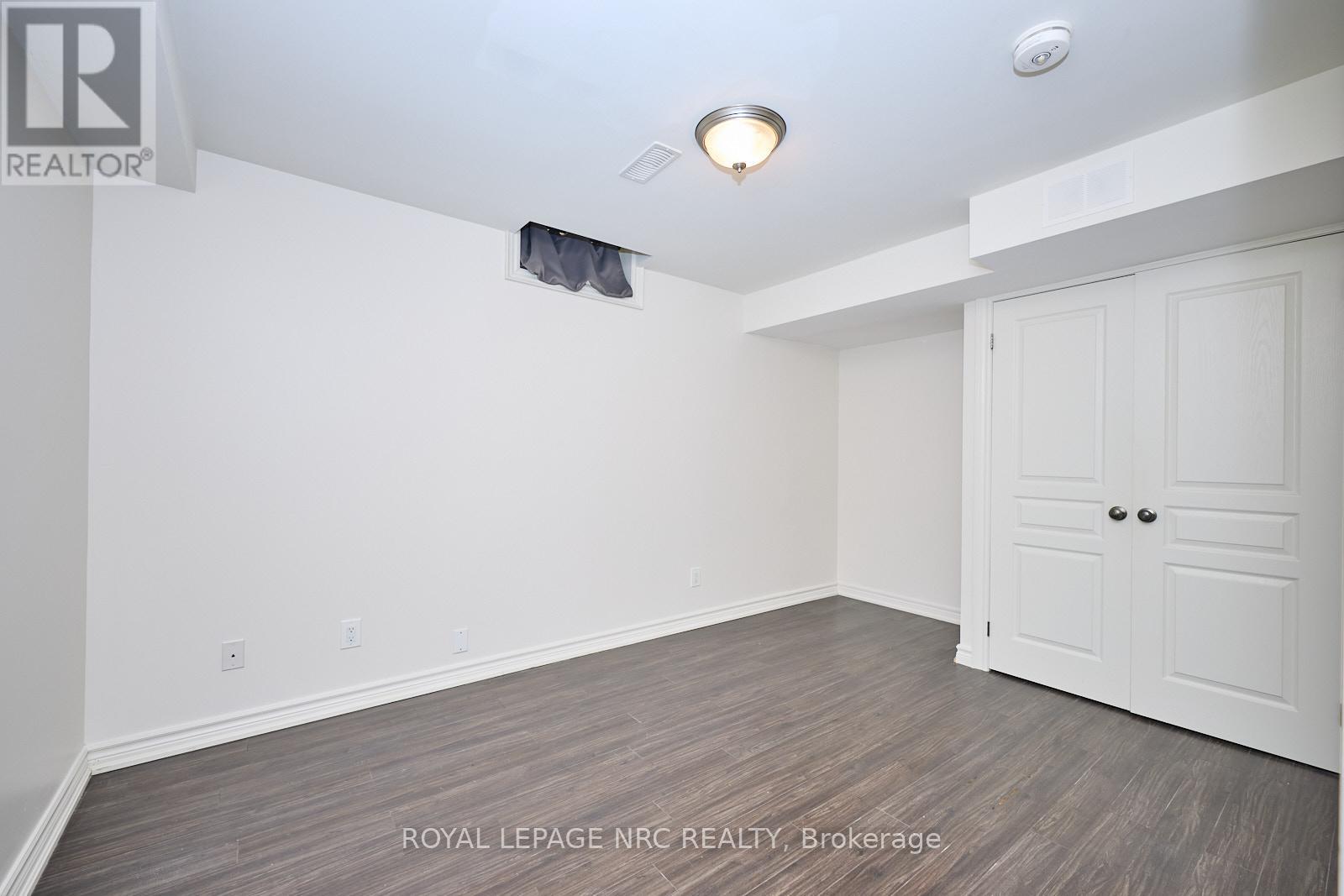 143 Tuliptree Road, Thorold, Ontario  L2V 0A5 - Photo 38 - X12196924