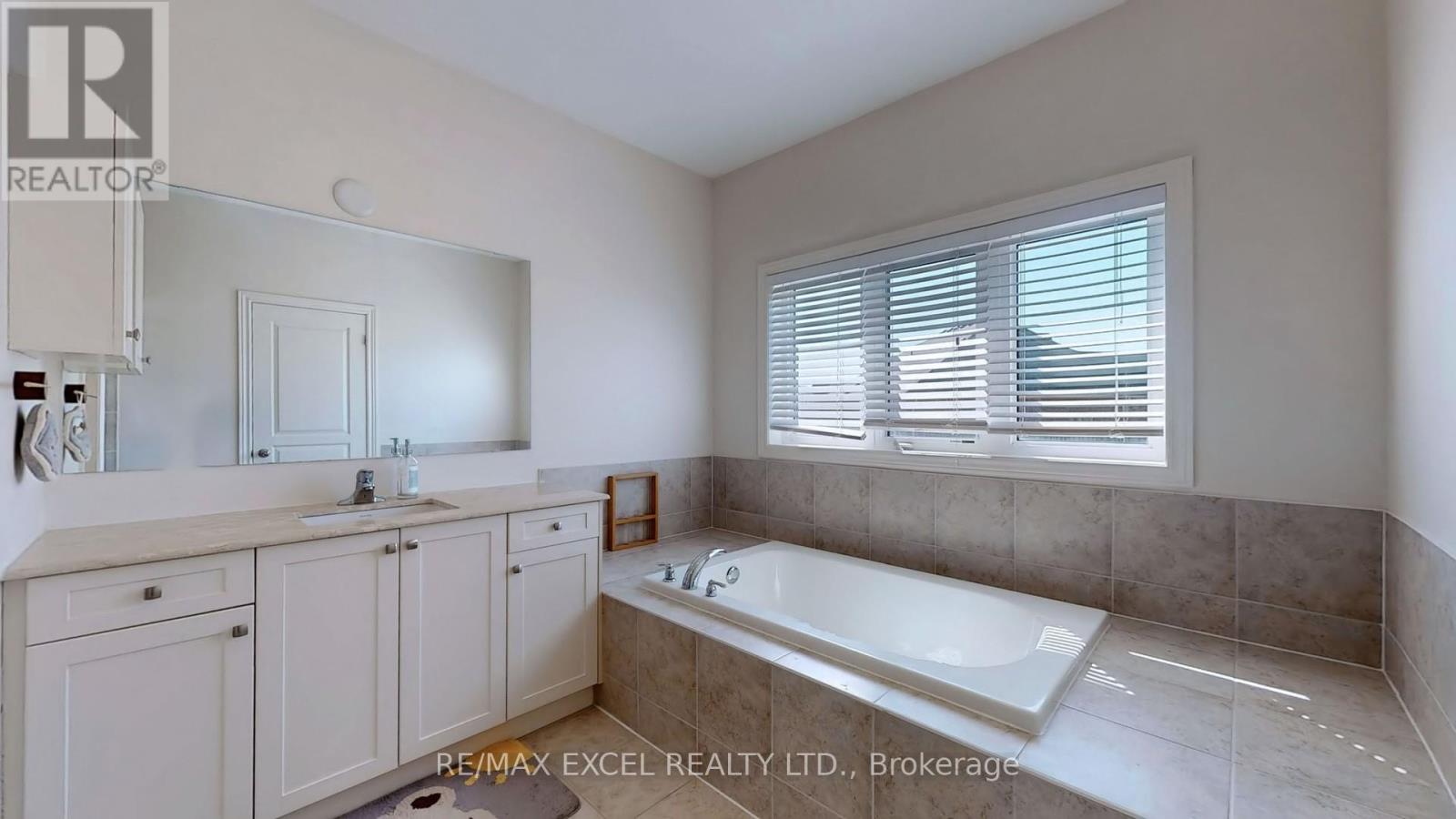 75 Chouinard Way, Aurora, Ontario  L4G 7C4 - Photo 22 - N12160231