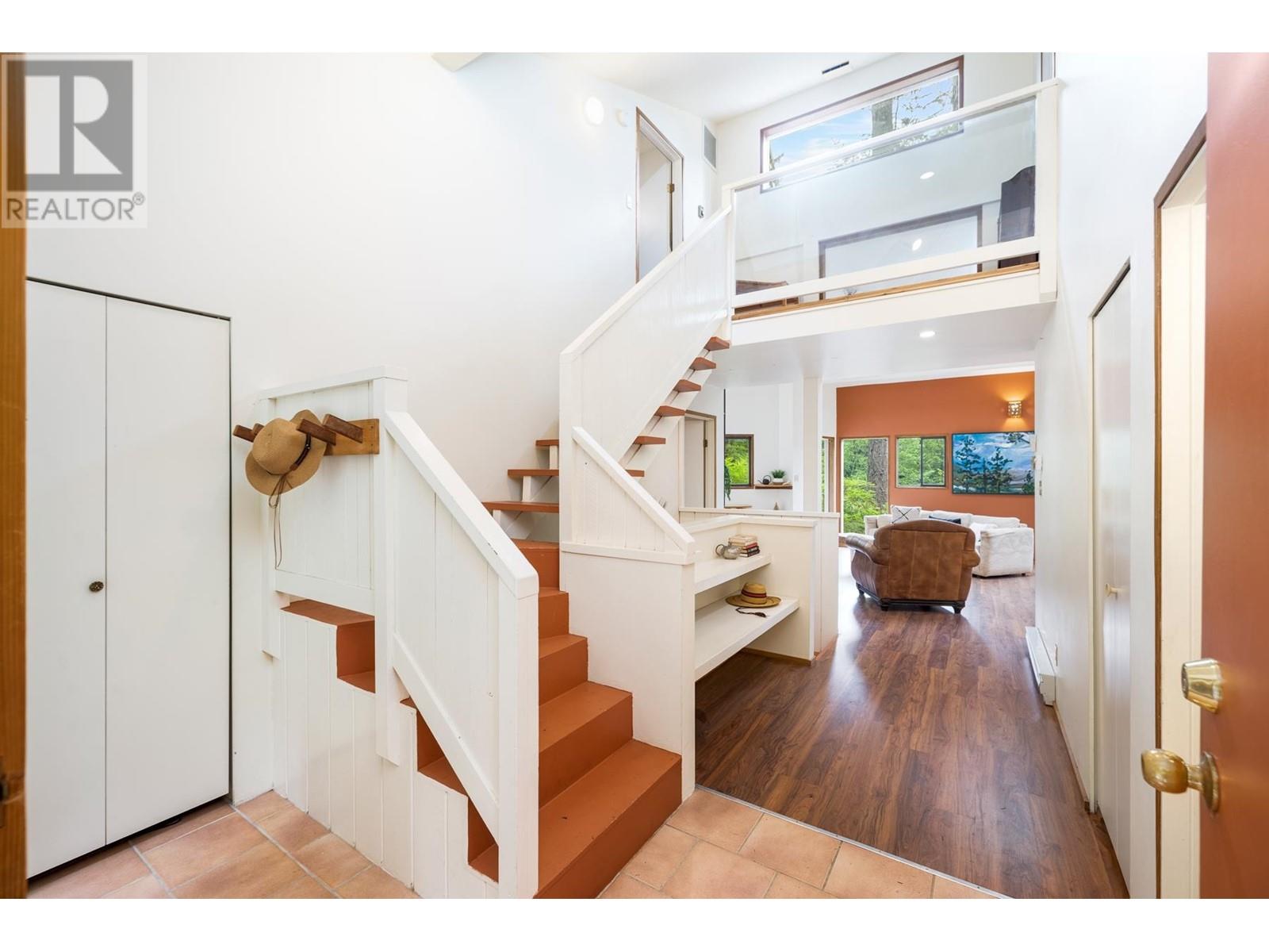 Property at 564 COWAN ROAD image 4
