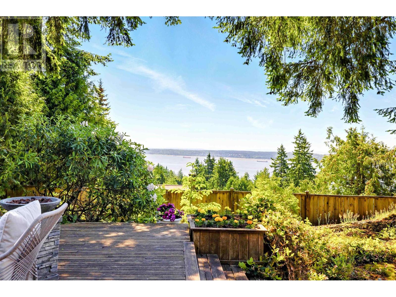 Property at 4663 WOODRIDGE PLACE image 3