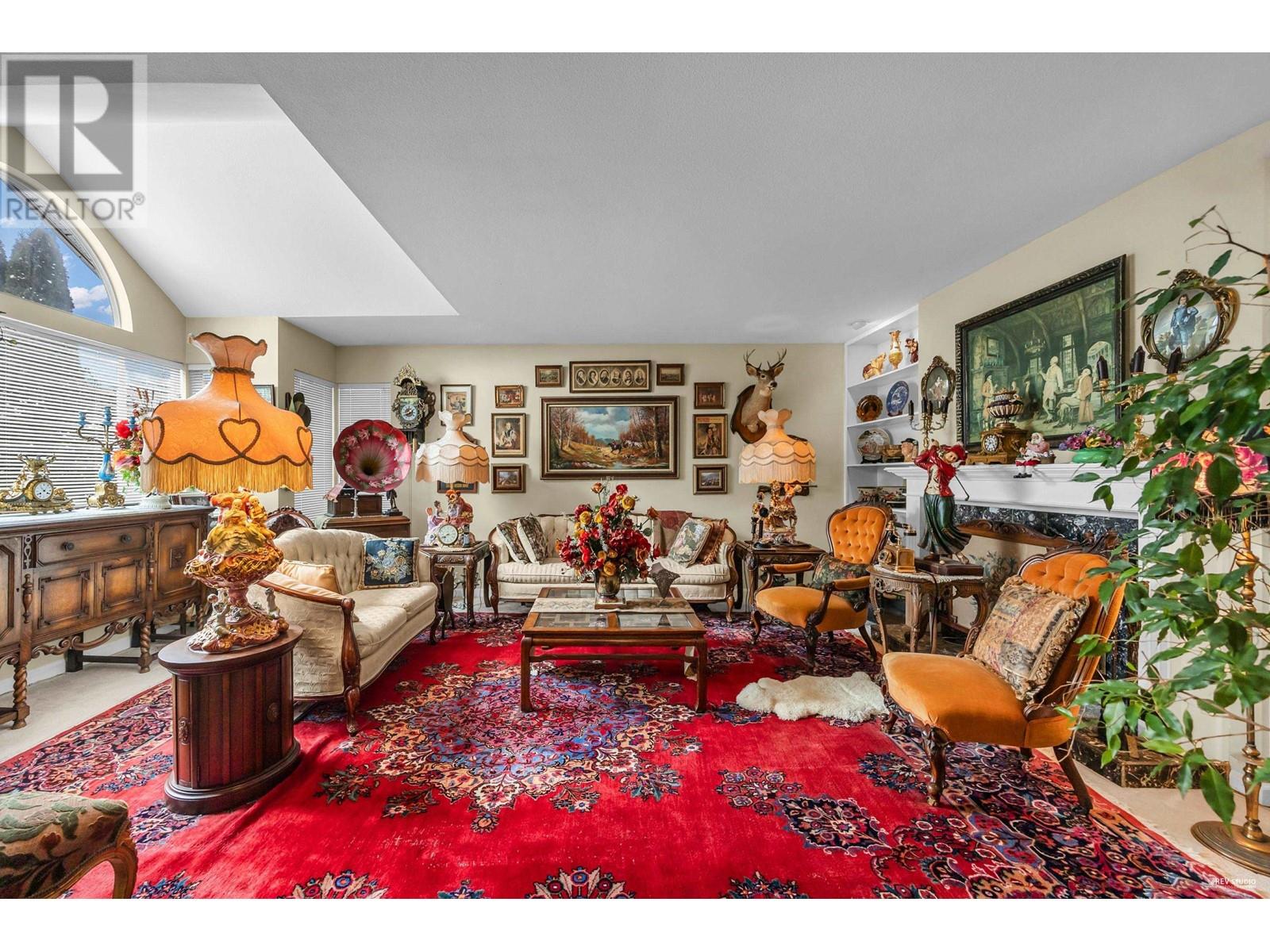 Property at 6683 LONDON COURT image 5