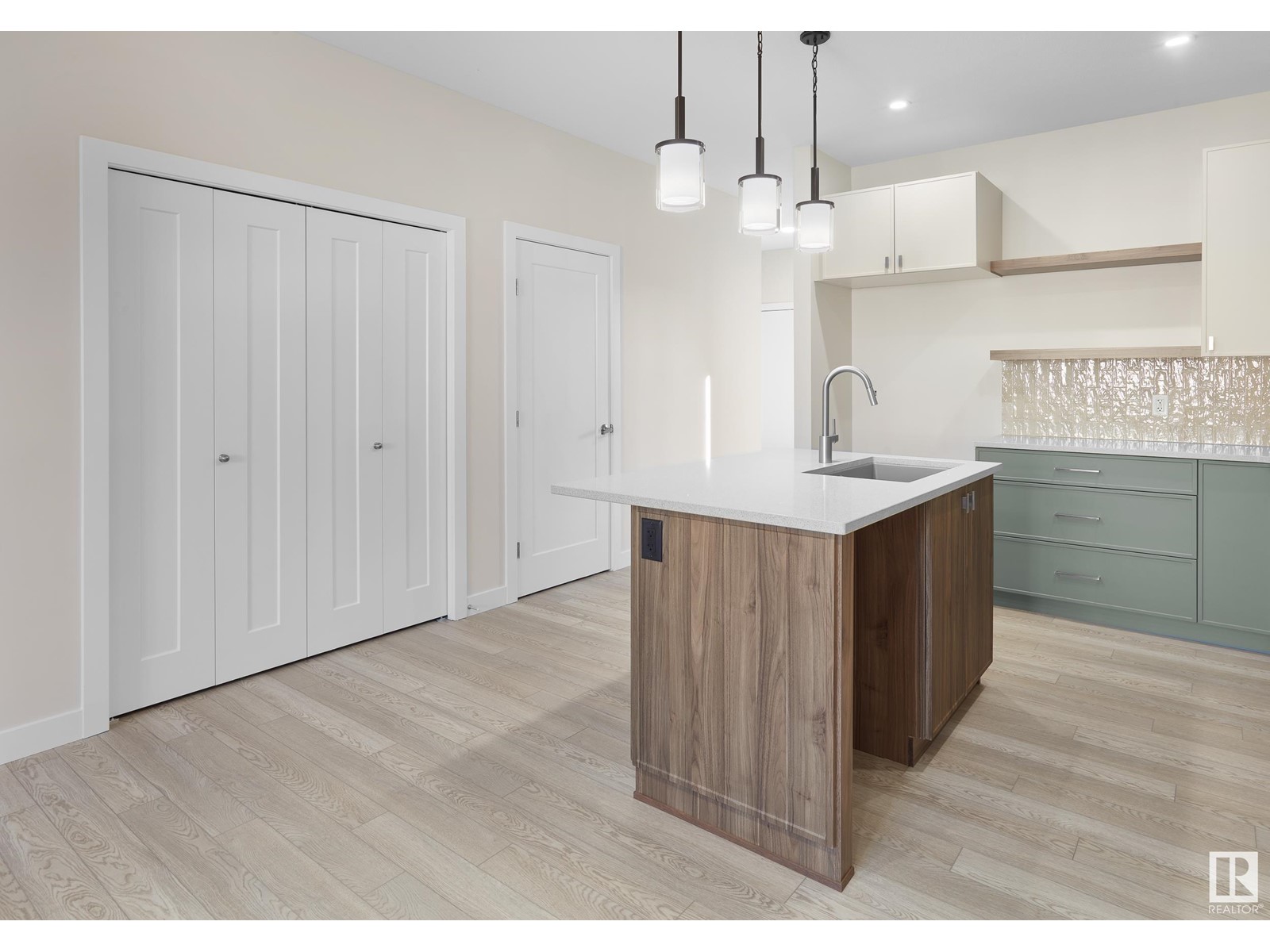 9344 221 St Nw, Edmonton, Alberta  T5T 6C9 - Photo 8 - E4432474