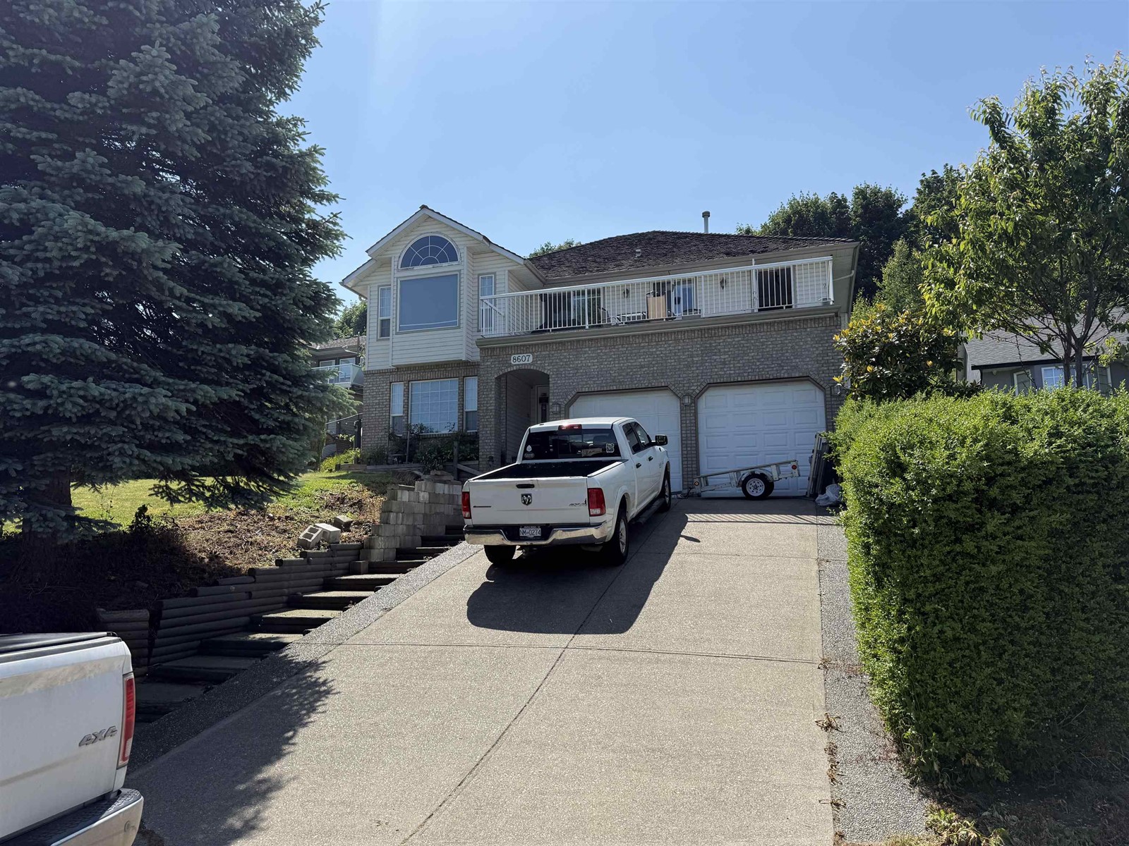 Property at 8607 SUNRISE DRIVE image 2