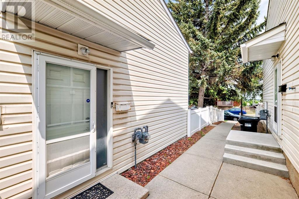 Property at 233 Sabrina Way image 3