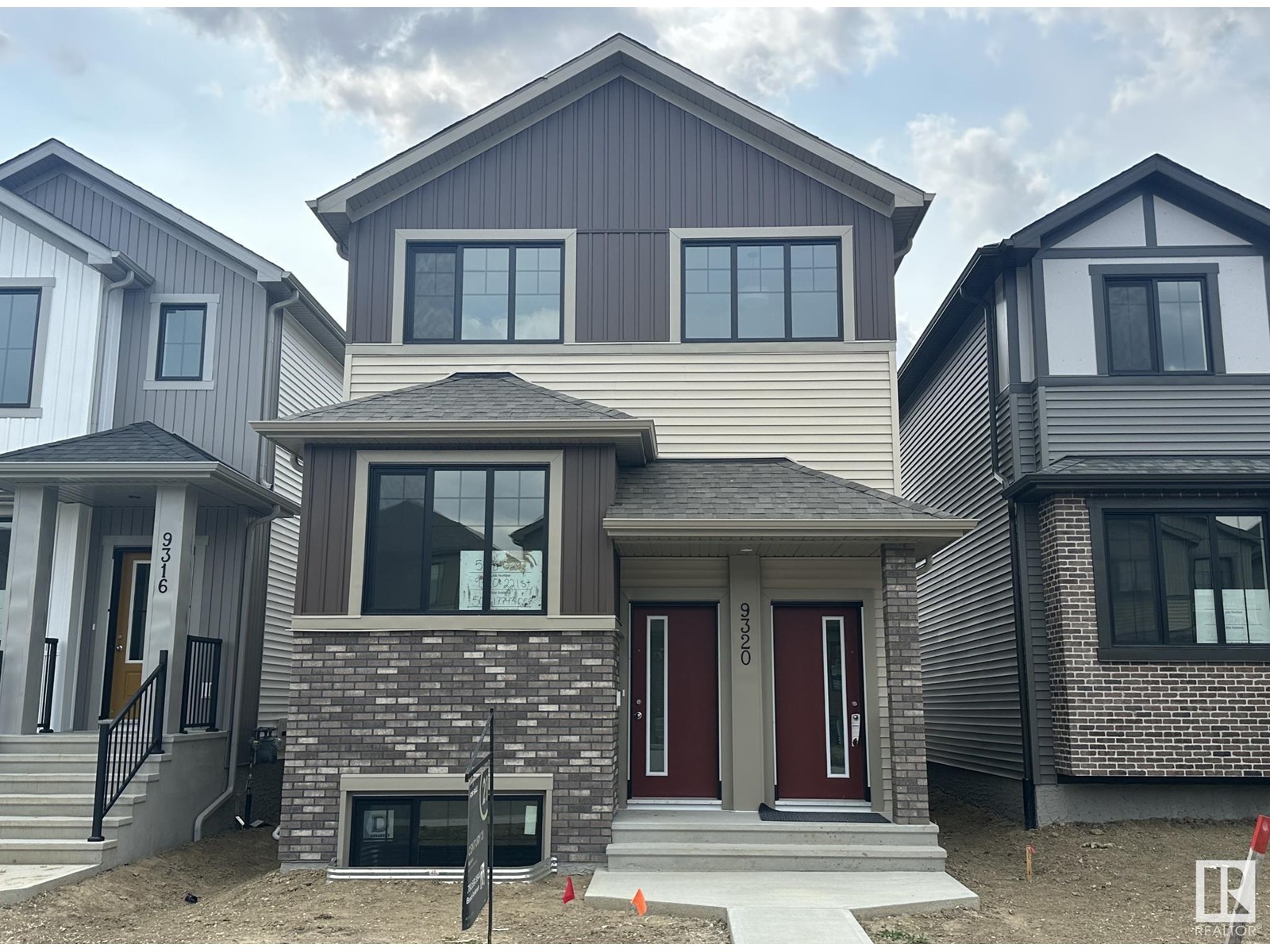 9320 221 St Nw, Edmonton, Alberta  T5T 6C9 - Photo 1 - E4432457