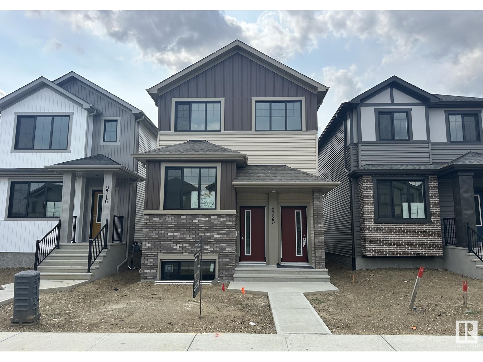 9320 221 St Nw, Edmonton, Alberta  T5T 6C9 - Photo 2 - E4432457