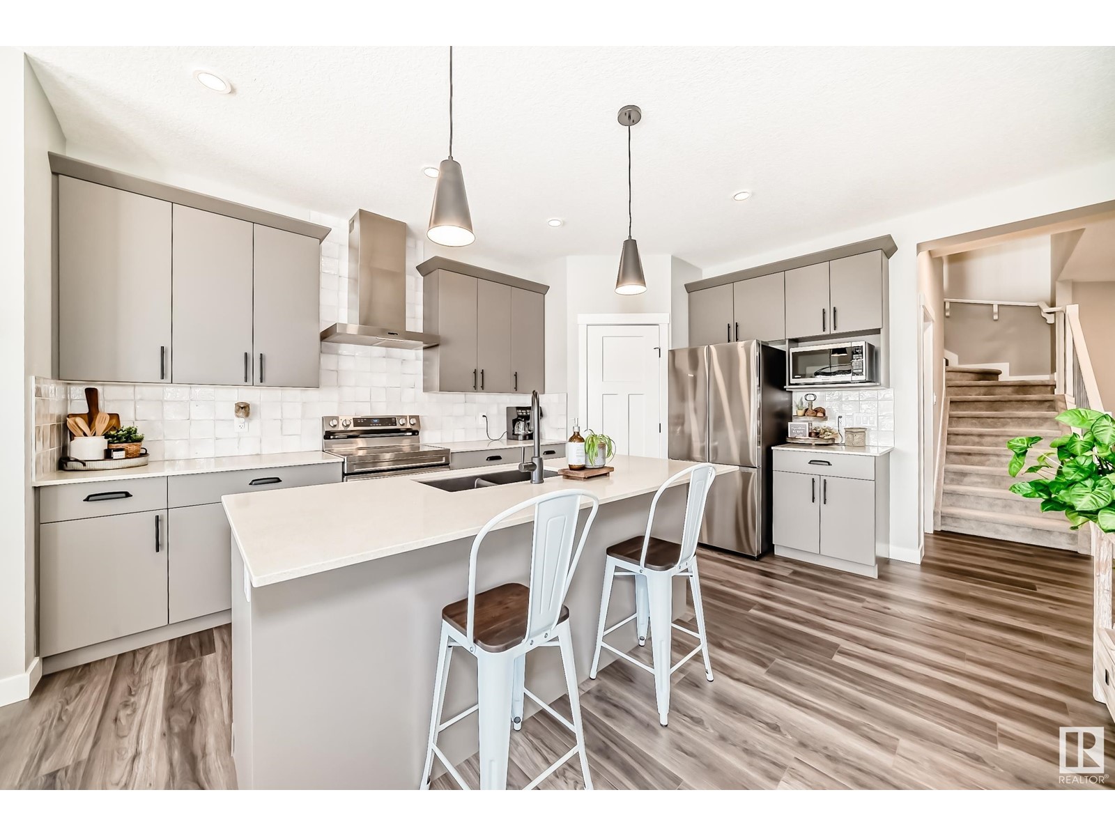 Property at 1900 WESTERRA LN image 3