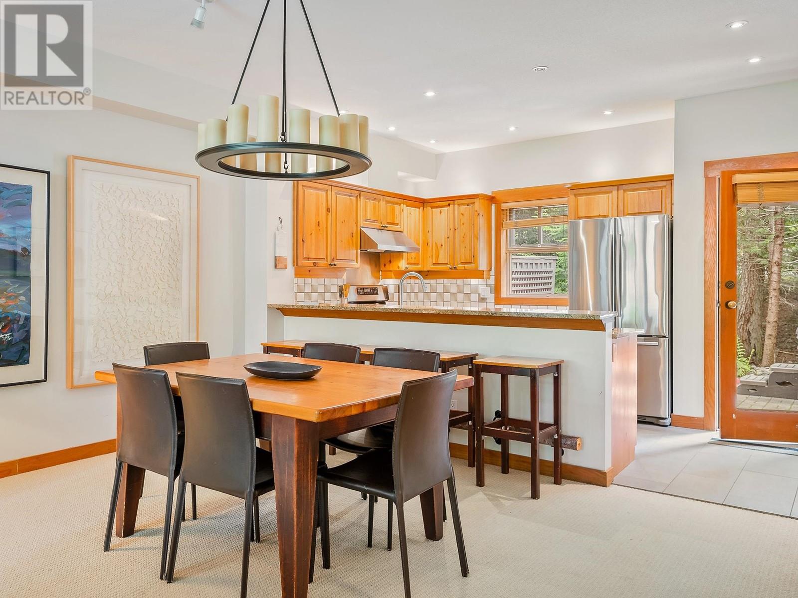 6 4668 Blackcomb Way, Whistler, British Columbia  V8E 0Z2 - Photo 8 - R2933021