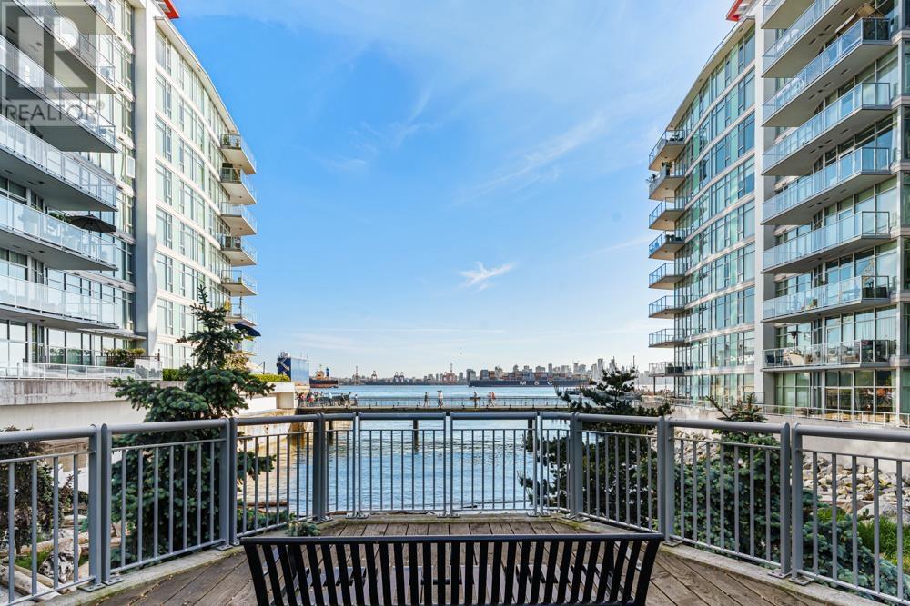 305 185 Victory Ship Way, North Vancouver, British Columbia  V7L 0G2 - Photo 27 - R3010331