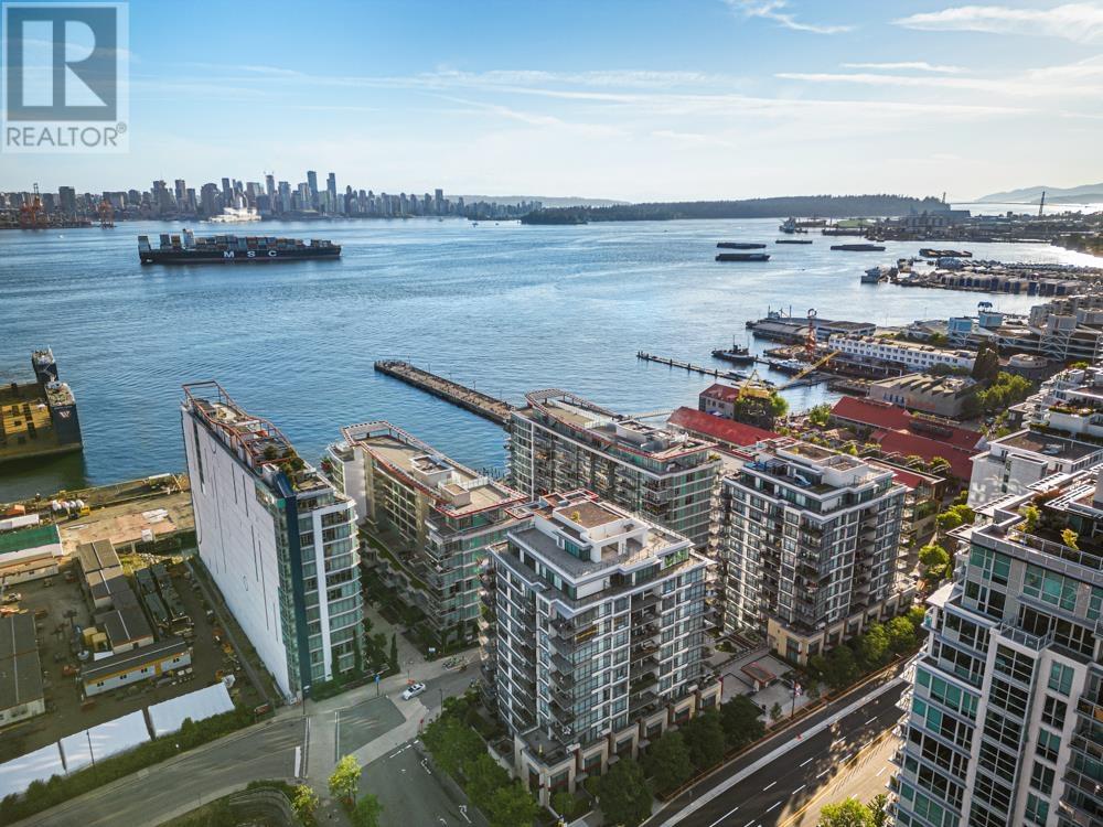 305 185 Victory Ship Way, North Vancouver, British Columbia  V7L 0G2 - Photo 6 - R3010331