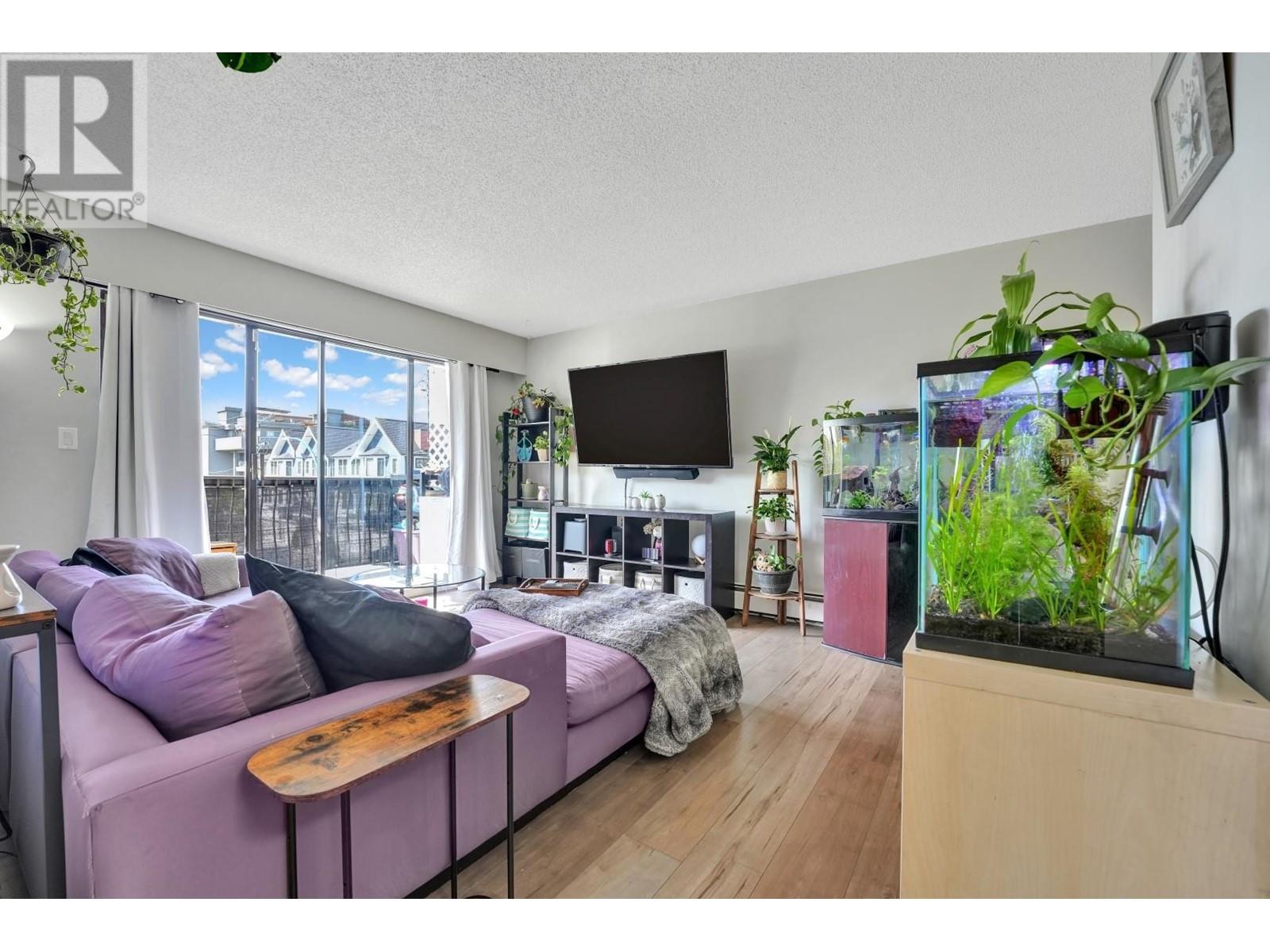 205 2425 Shaughnessy Street, Port Coquitlam, British Columbia  V3C 3E6 - Photo 5 - R3011203
