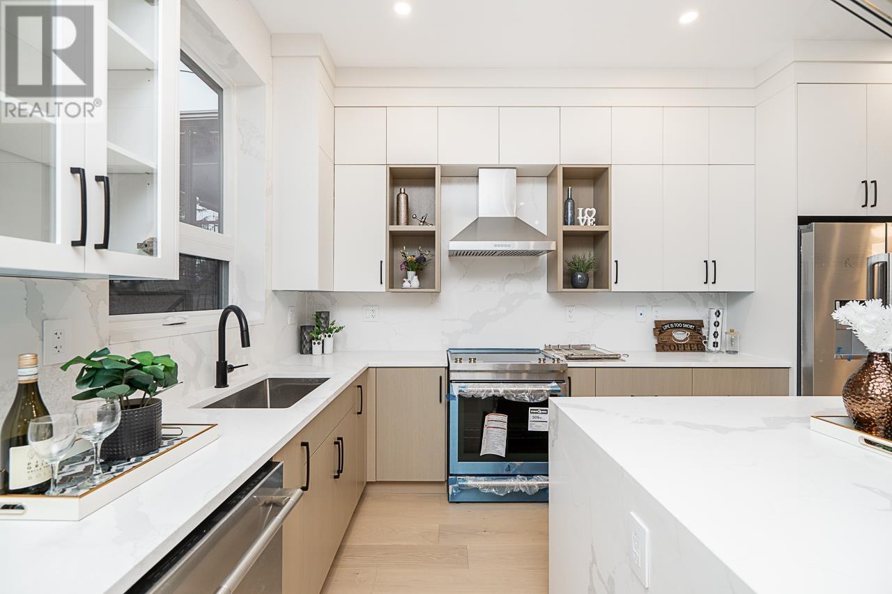 2 2753 Nanaimo Street, Vancouver, British Columbia  V5N 5E9 - Photo 9 - R3011485