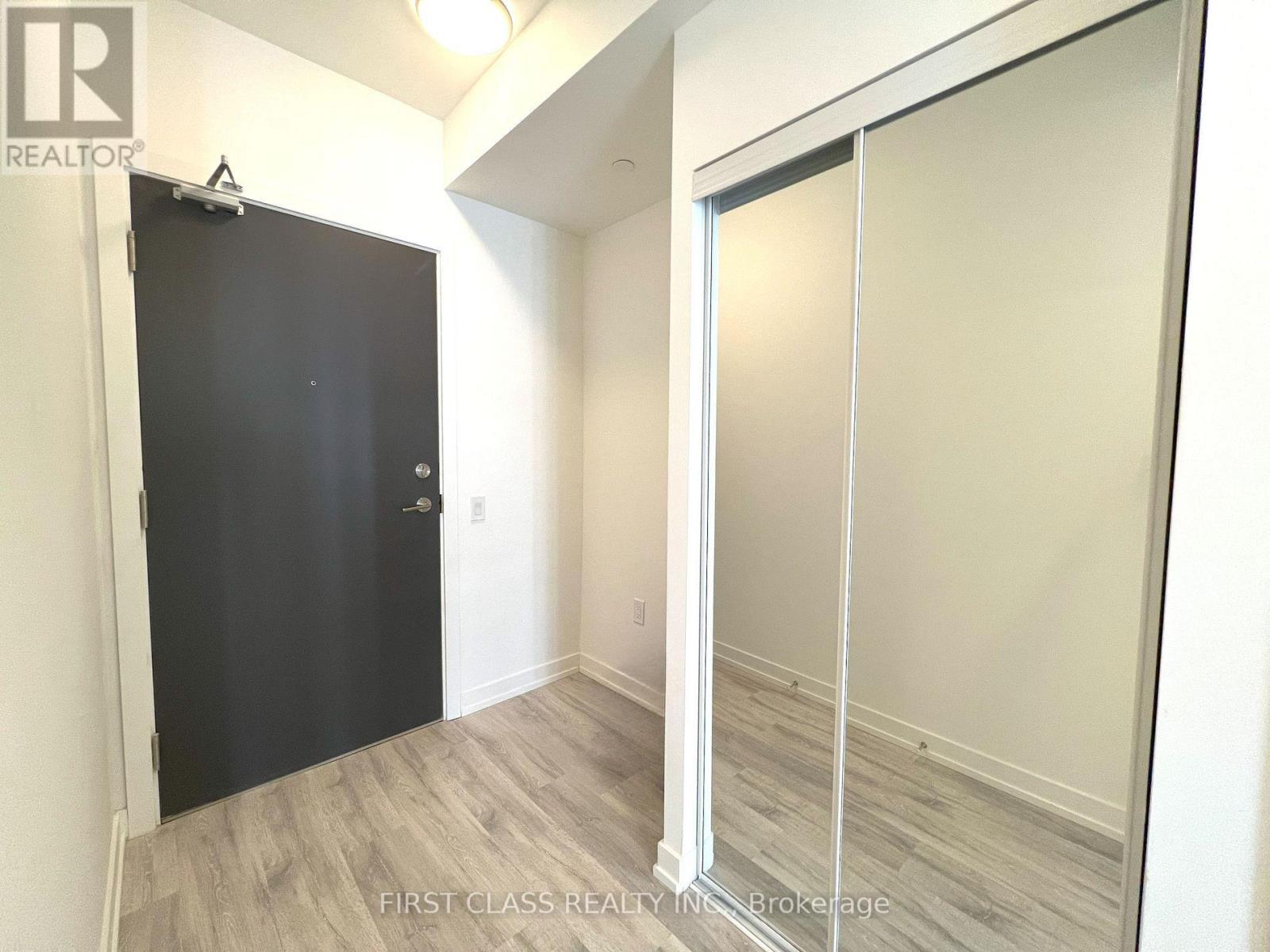 2610 - 8 Olympic Garden Drive, Toronto, Ontario  M2M 0B9 - Photo 2 - C12196929