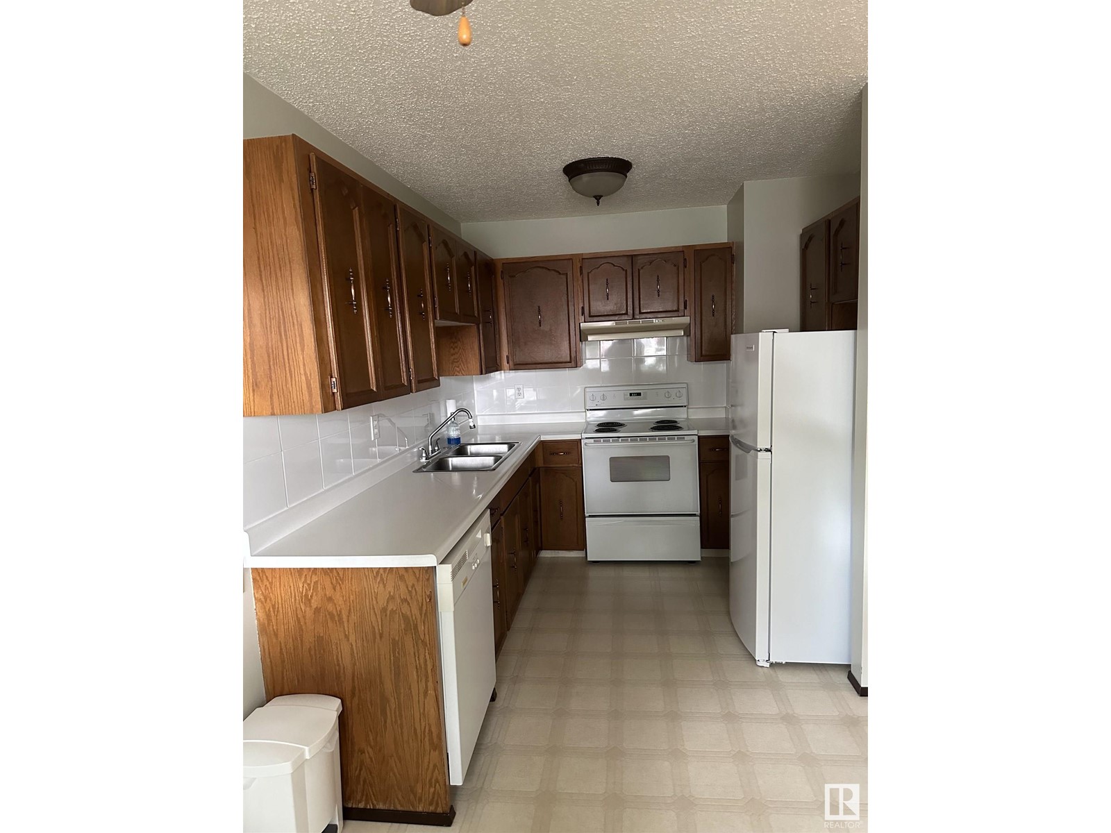 Property at #35 4707 126 AV NW image 5