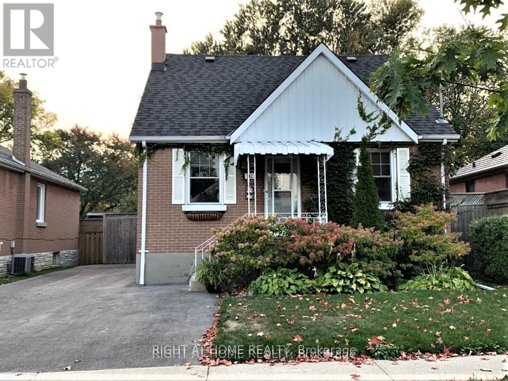 242 Cadillac Avenue S, Oshawa, Ontario  L1H 5Z7 - Photo 1 - E12196927