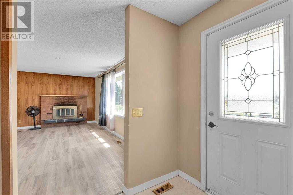 Property at 5439 Dalrymple Crescent NW image 5