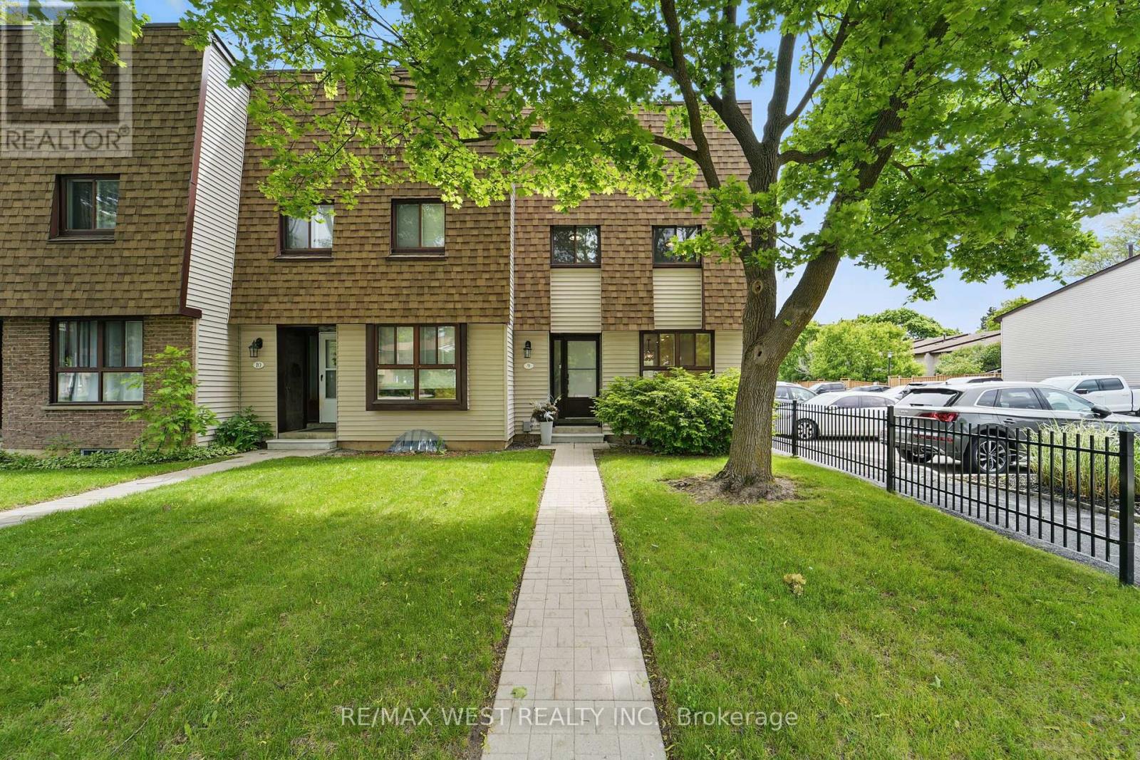 Property at 9 - 189 SPRINGHEAD GARDENS image 3