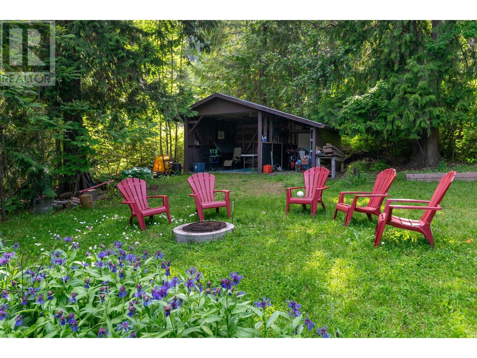 402 Coach Road, Sicamous, British Columbia  V0E 2V2 - Photo 13 - 10350721