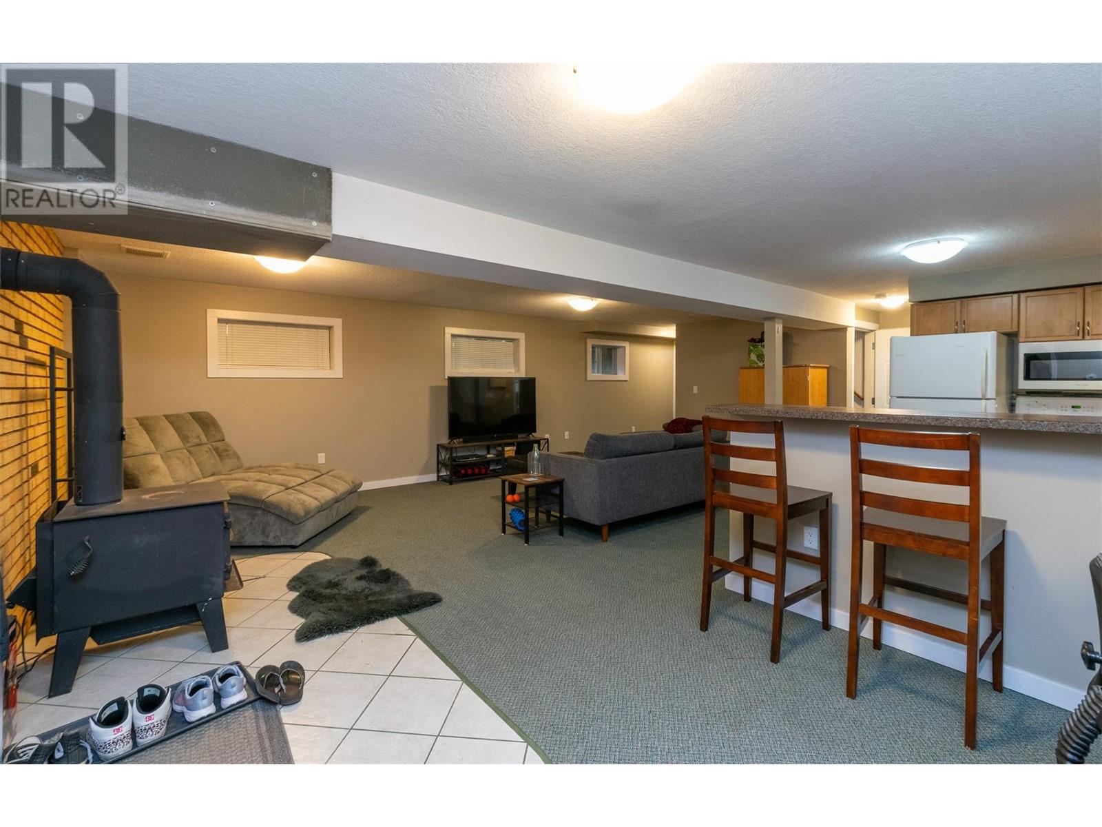 402 Coach Road, Sicamous, British Columbia  V0E 2V2 - Photo 34 - 10350721