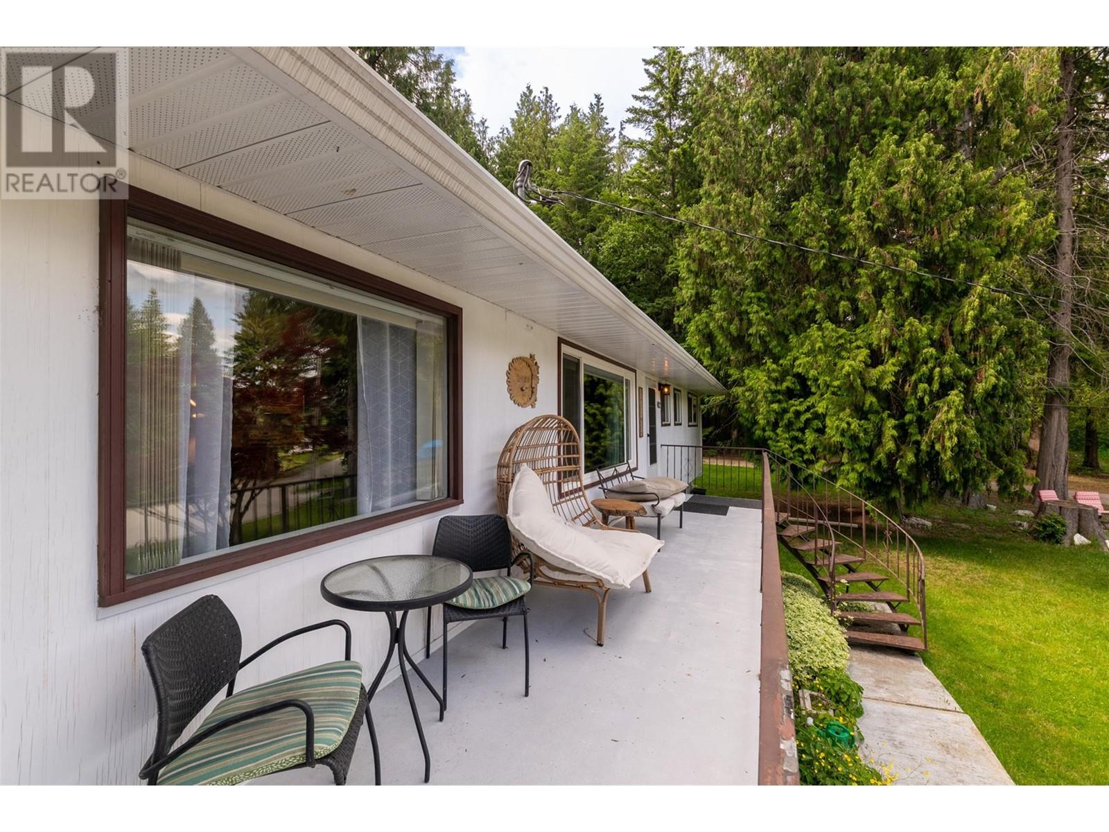 402 Coach Road, Sicamous, British Columbia  V0E 2V2 - Photo 44 - 10350721