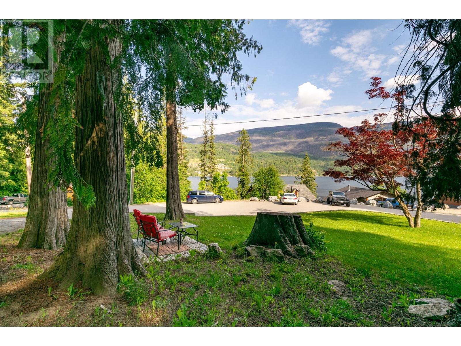 402 Coach Road, Sicamous, British Columbia  V0E 2V2 - Photo 8 - 10350721