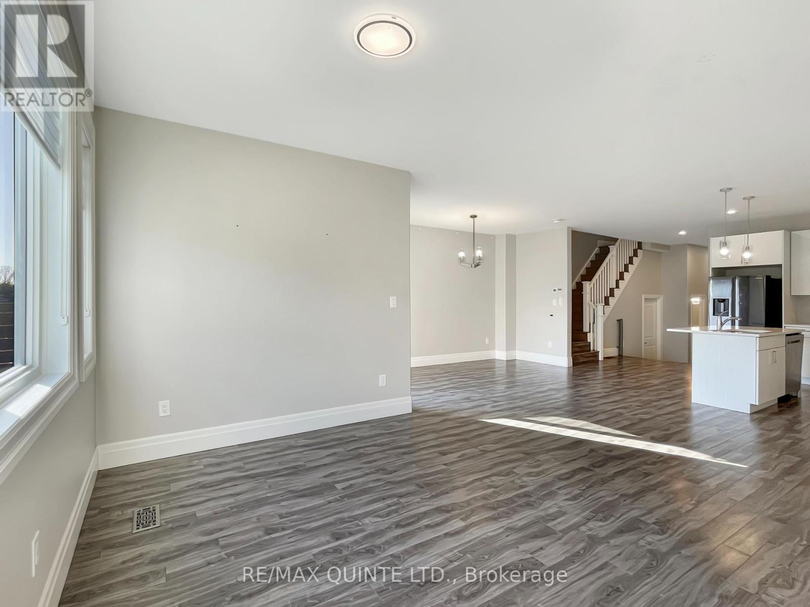 20 Allen Street, Prince Edward County, Ontario  K0K 2T0 - Photo 9 - X12196976