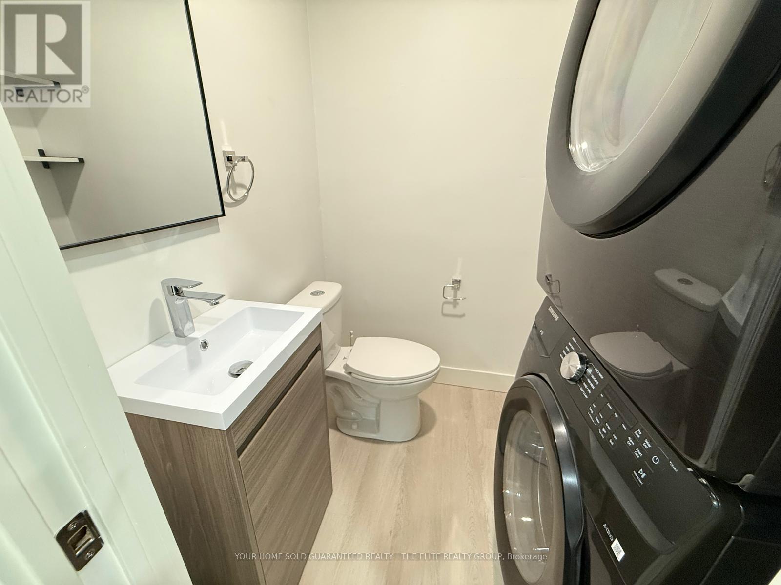 3276 Victory Crescent, Mississauga, Ontario  L4T 1L9 - Photo 8 - W12196916