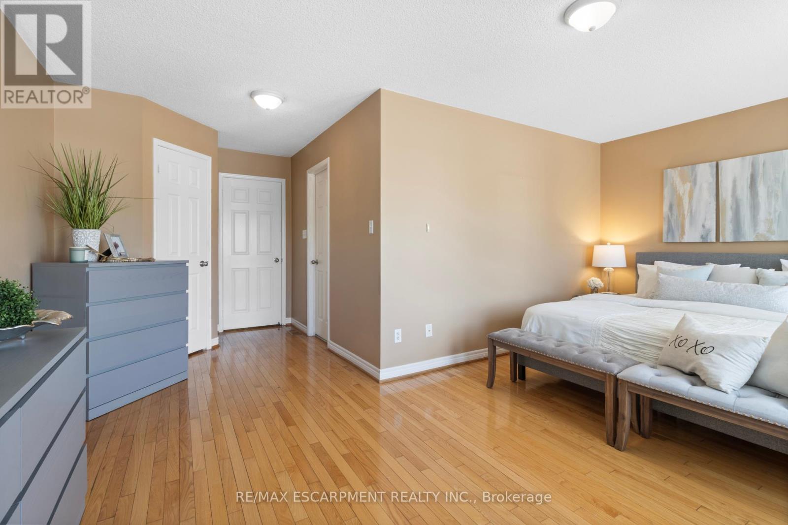 5414 Kinglet Avenue, Mississauga, Ontario  L5V 2C8 - Photo 29 - W12196945