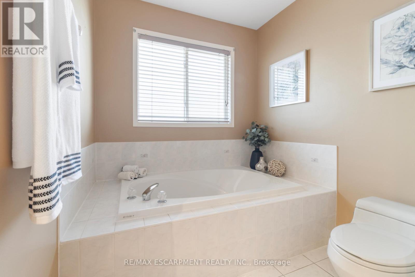 5414 Kinglet Avenue, Mississauga, Ontario  L5V 2C8 - Photo 34 - W12196945