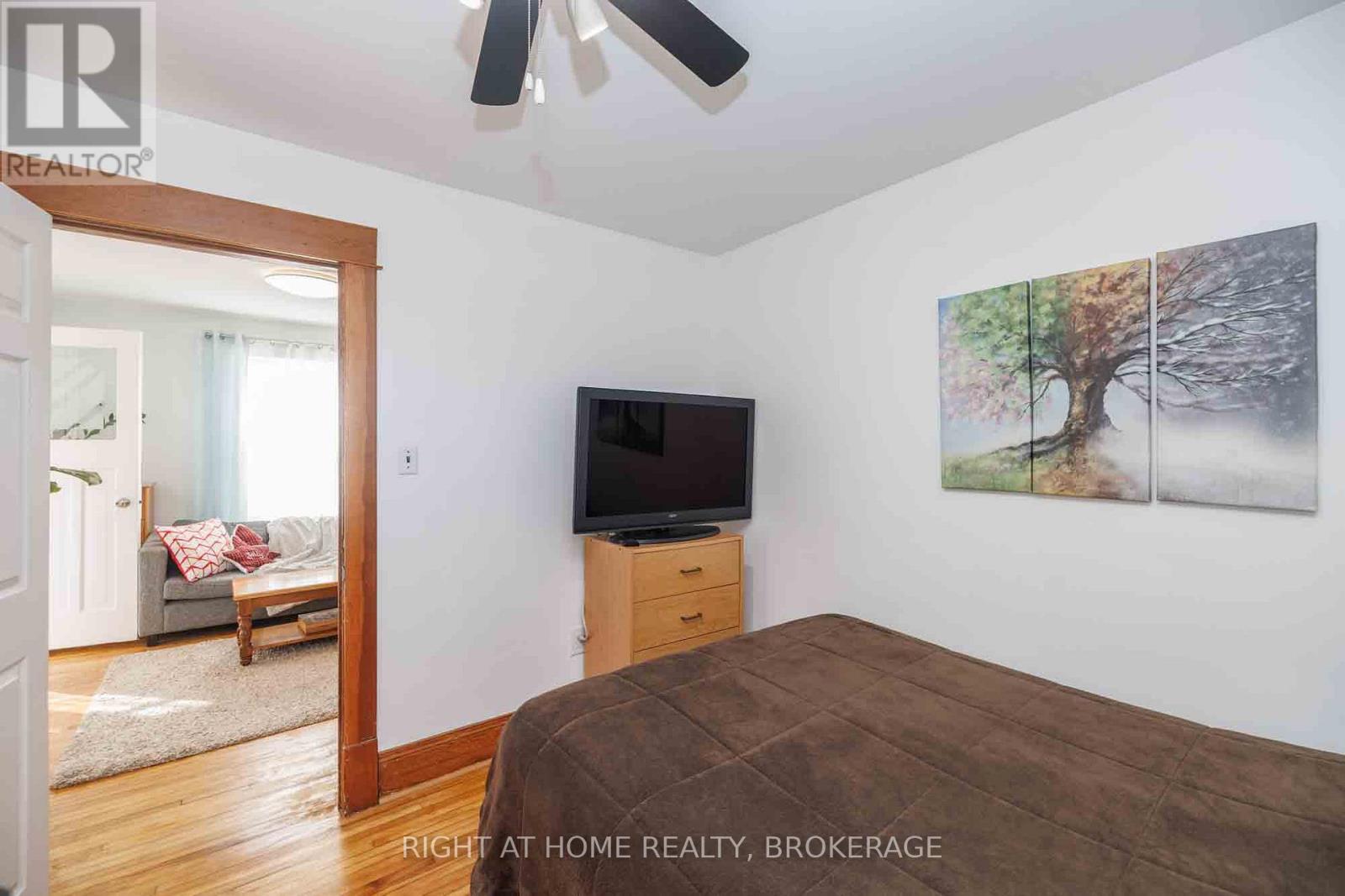 4367 Homewood Avenue, Niagara Falls, Ontario  L2E 4X3 - Photo 21 - X12014894