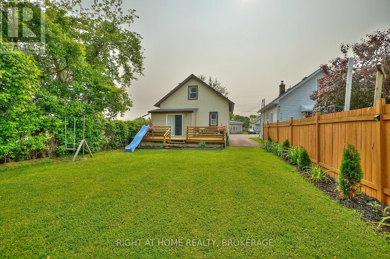 4367 Homewood Avenue, Niagara Falls, Ontario  L2E 4X3 - Photo 33 - X12014894