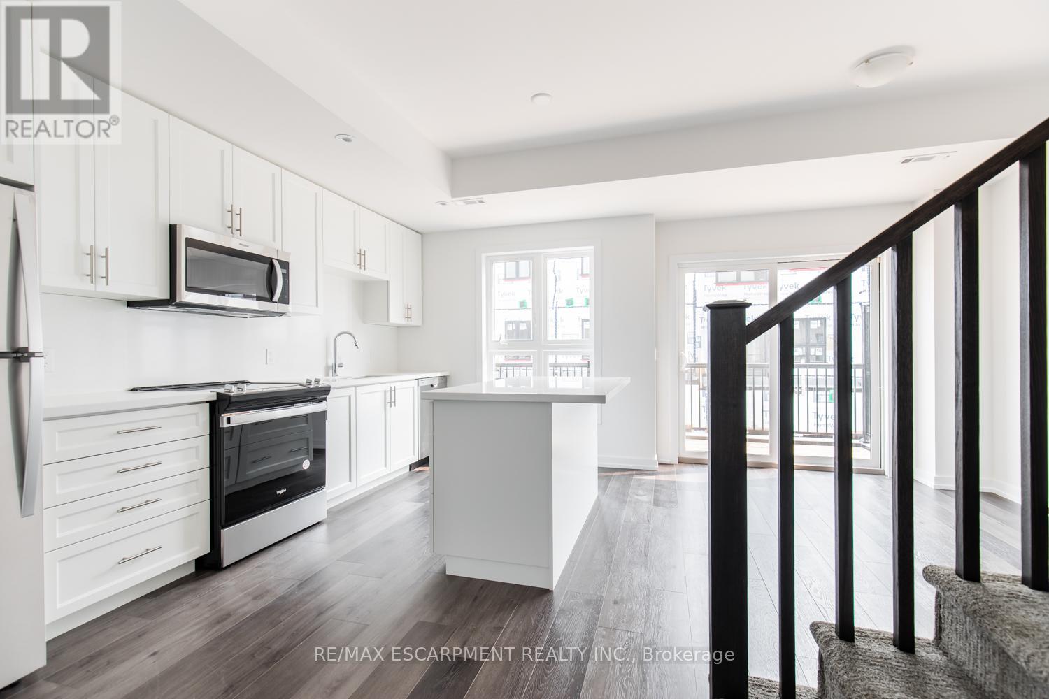 199 Burke Street, Hamilton, Ontario  L0R 2H7 - Photo 11 - X12196942