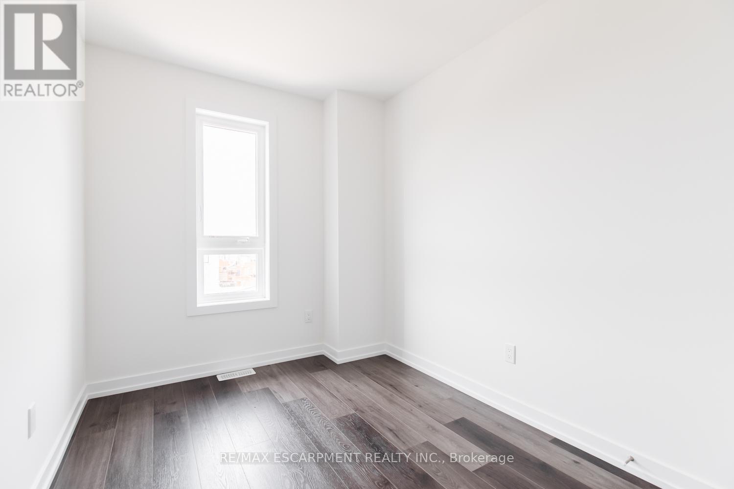199 Burke Street, Hamilton, Ontario  L0R 2H7 - Photo 41 - X12196942