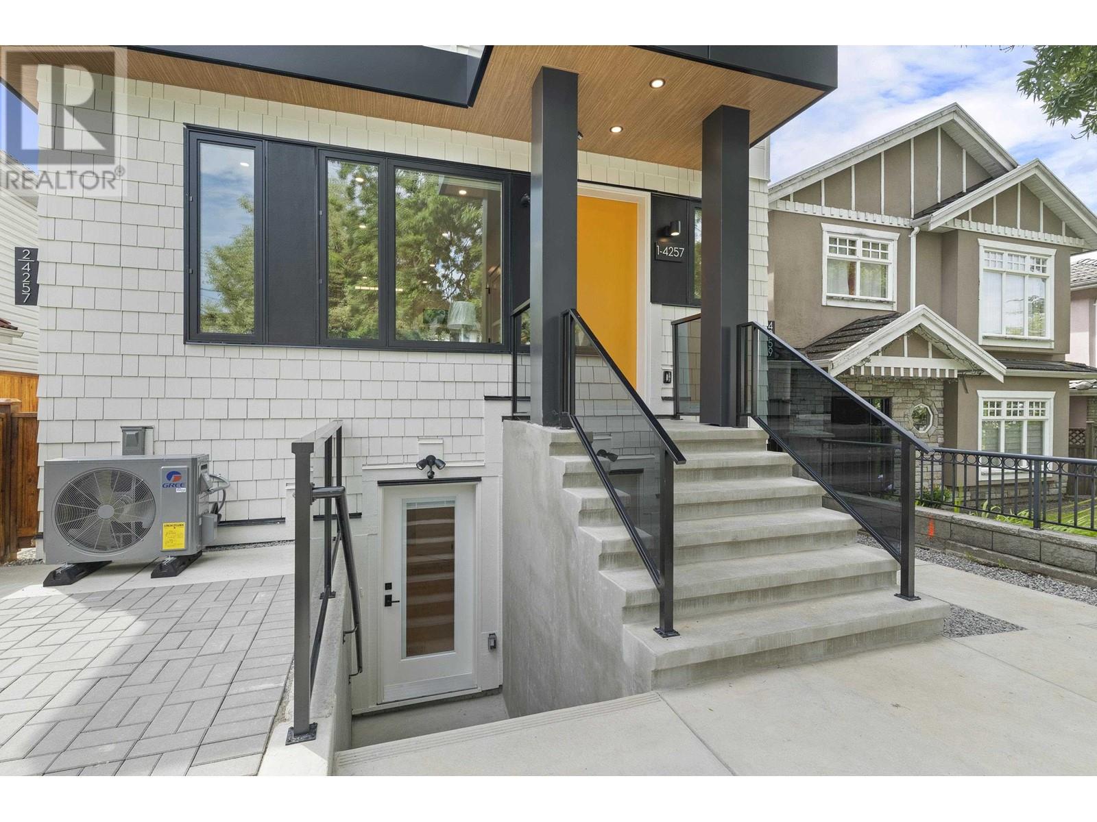 Property at 1 4257 BEATRICE STREET image 4