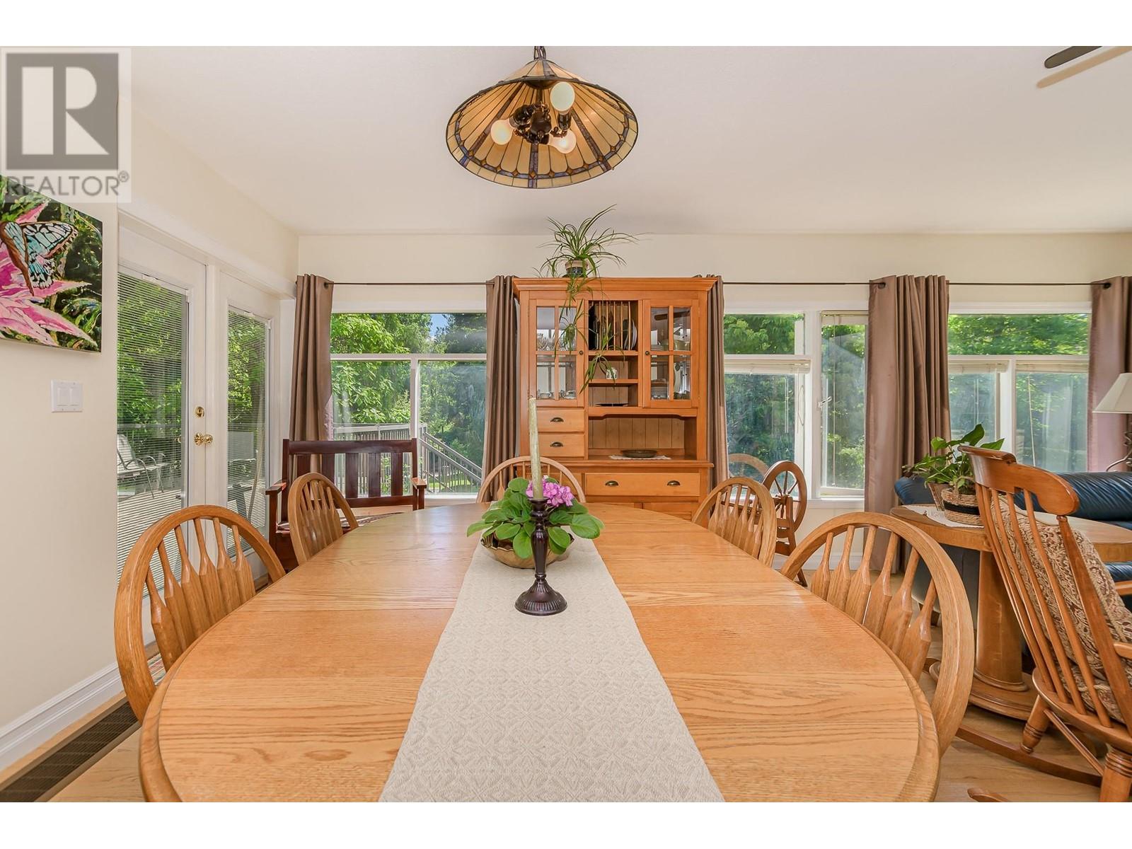 1180 18 Street Ne, Salmon Arm, British Columbia  V1E 2T4 - Photo 37 - 10345465