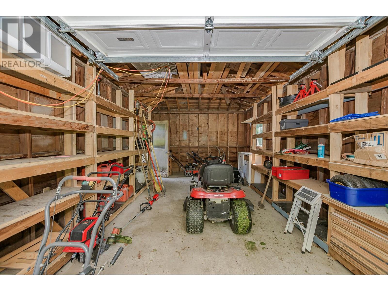 1180 18 Street Ne, Salmon Arm, British Columbia  V1E 2T4 - Photo 23 - 10345465